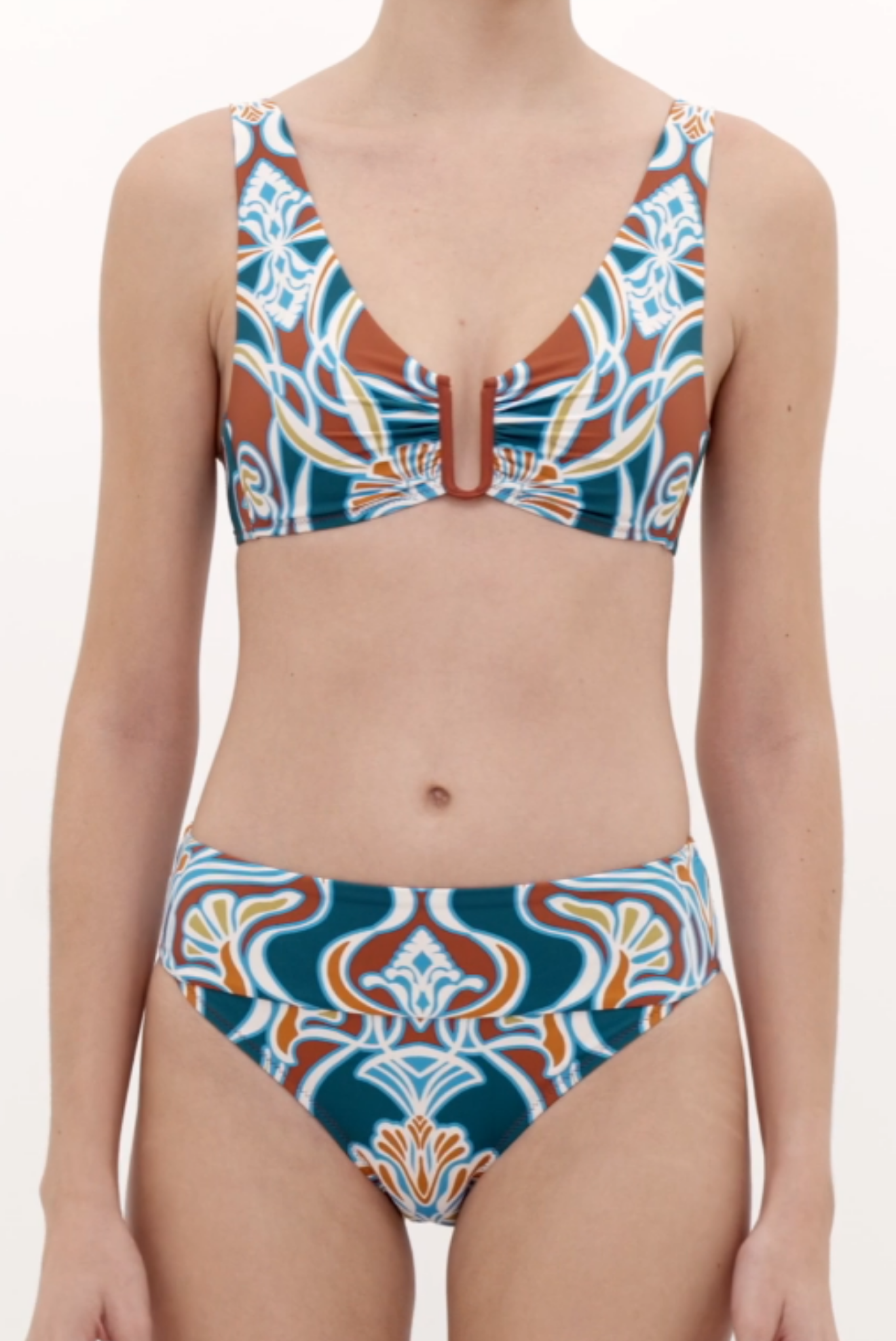 Top Escote V Accesorio Amira