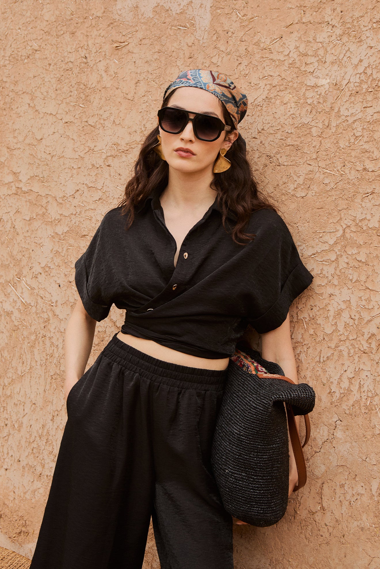 Camisa Crop Ilhabella Shine Negro