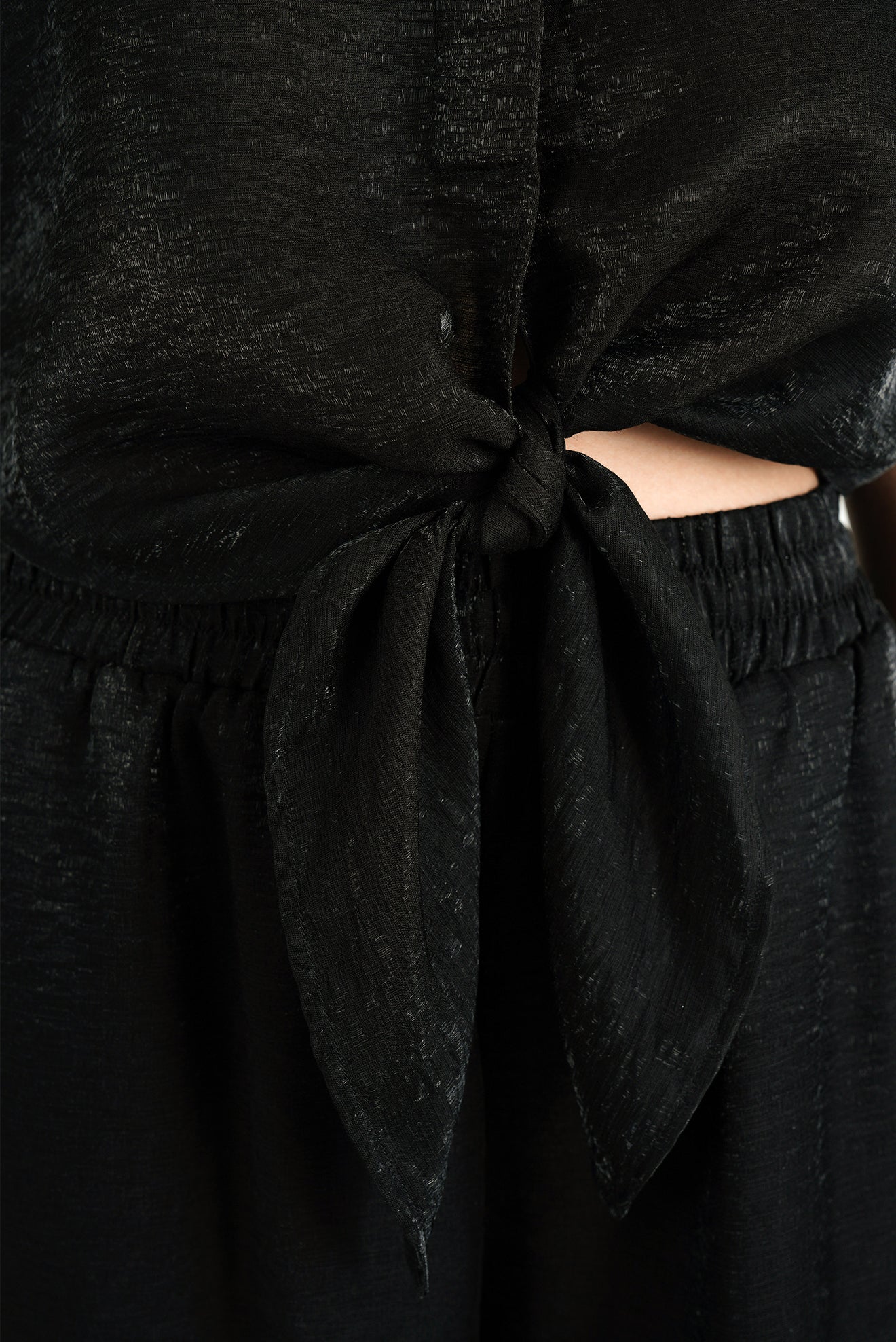 Camisa Crop Ilhabella Shine Negro
