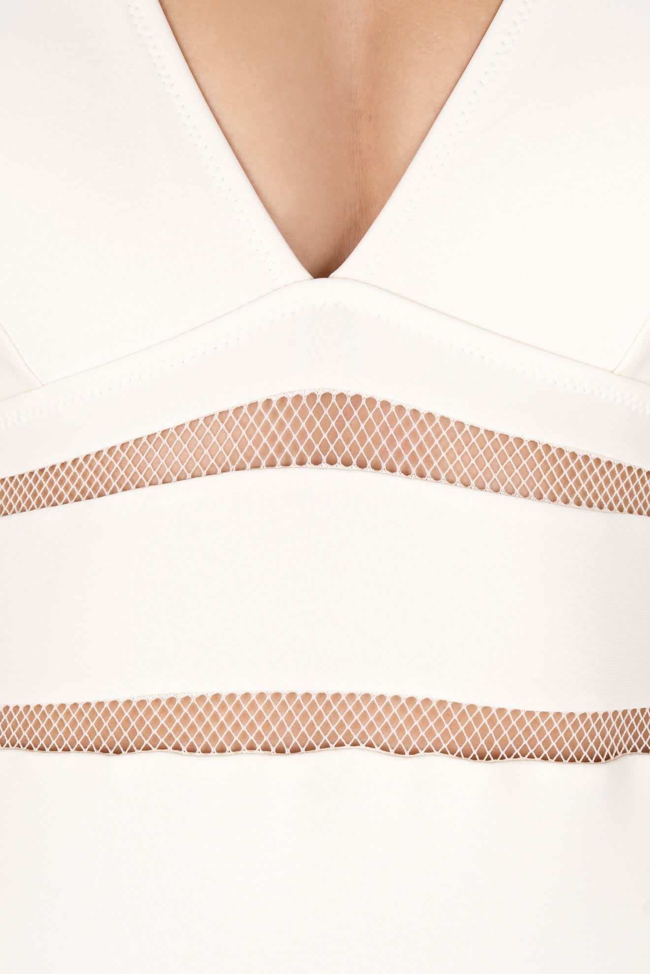 One Piece Off-White V-Neck Ruan