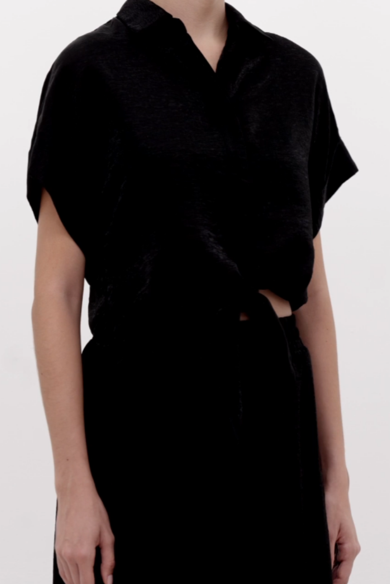 Camisa Crop Ilhabella Shine Negro