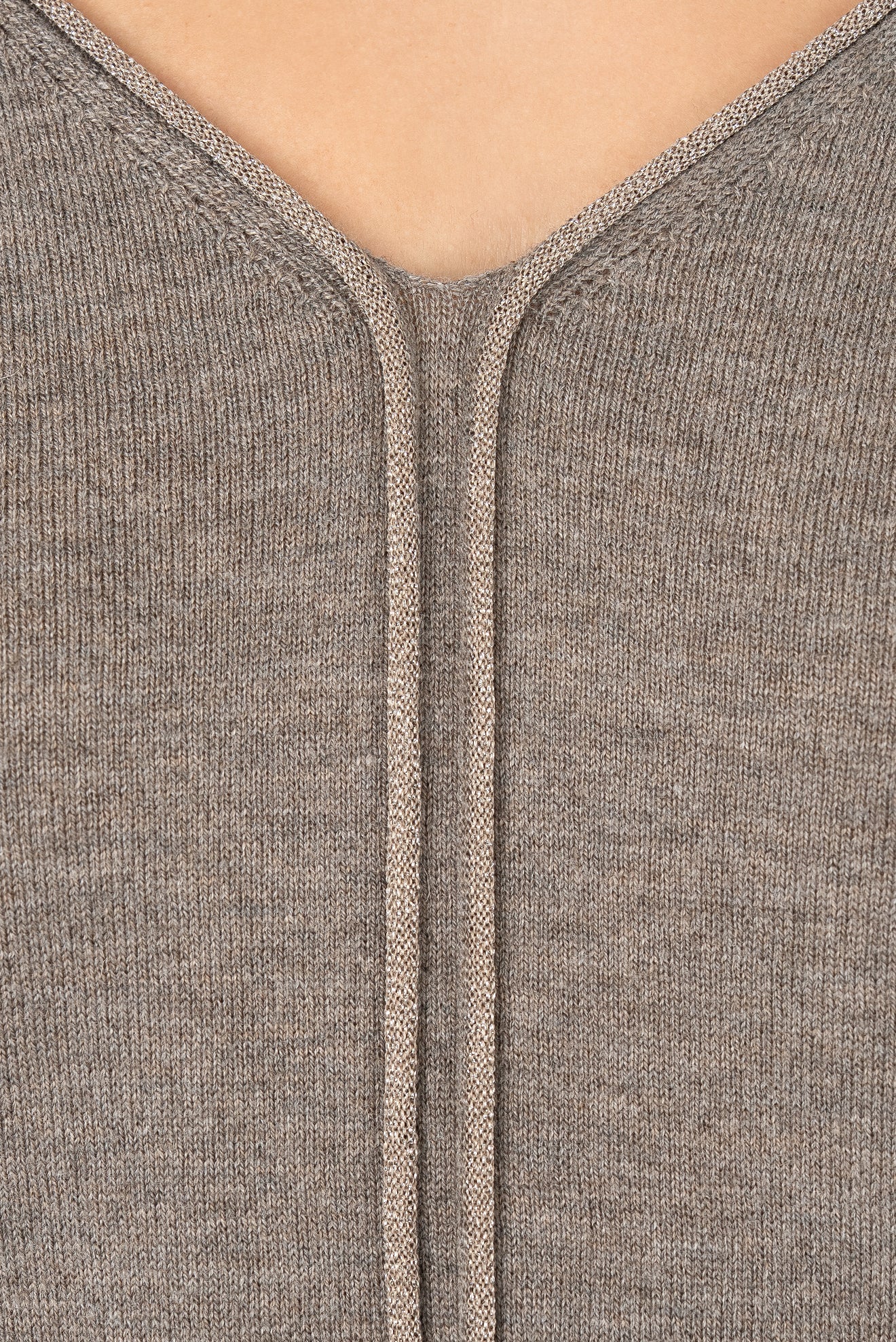 Suéter Perla Cuello V Gris