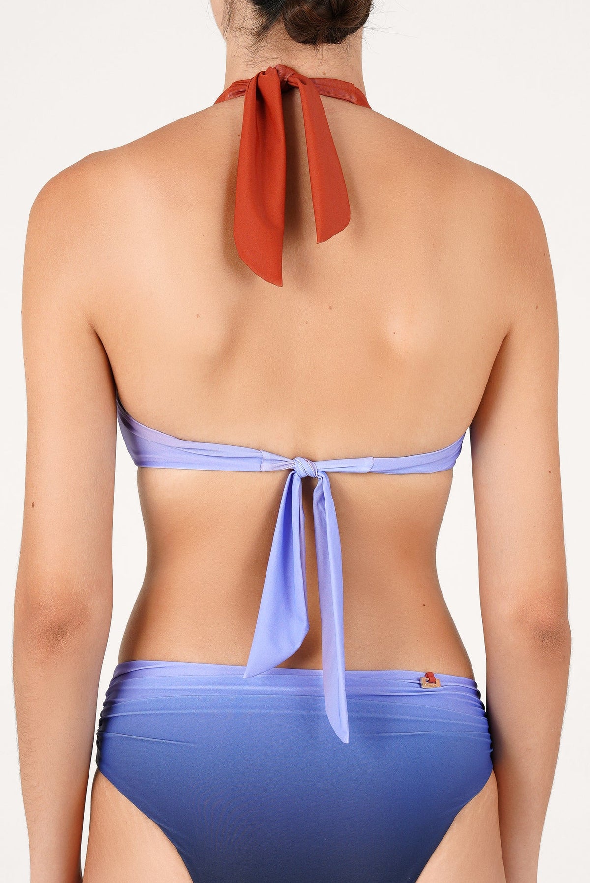 Top Halter Con Argolla Solana — foto 3