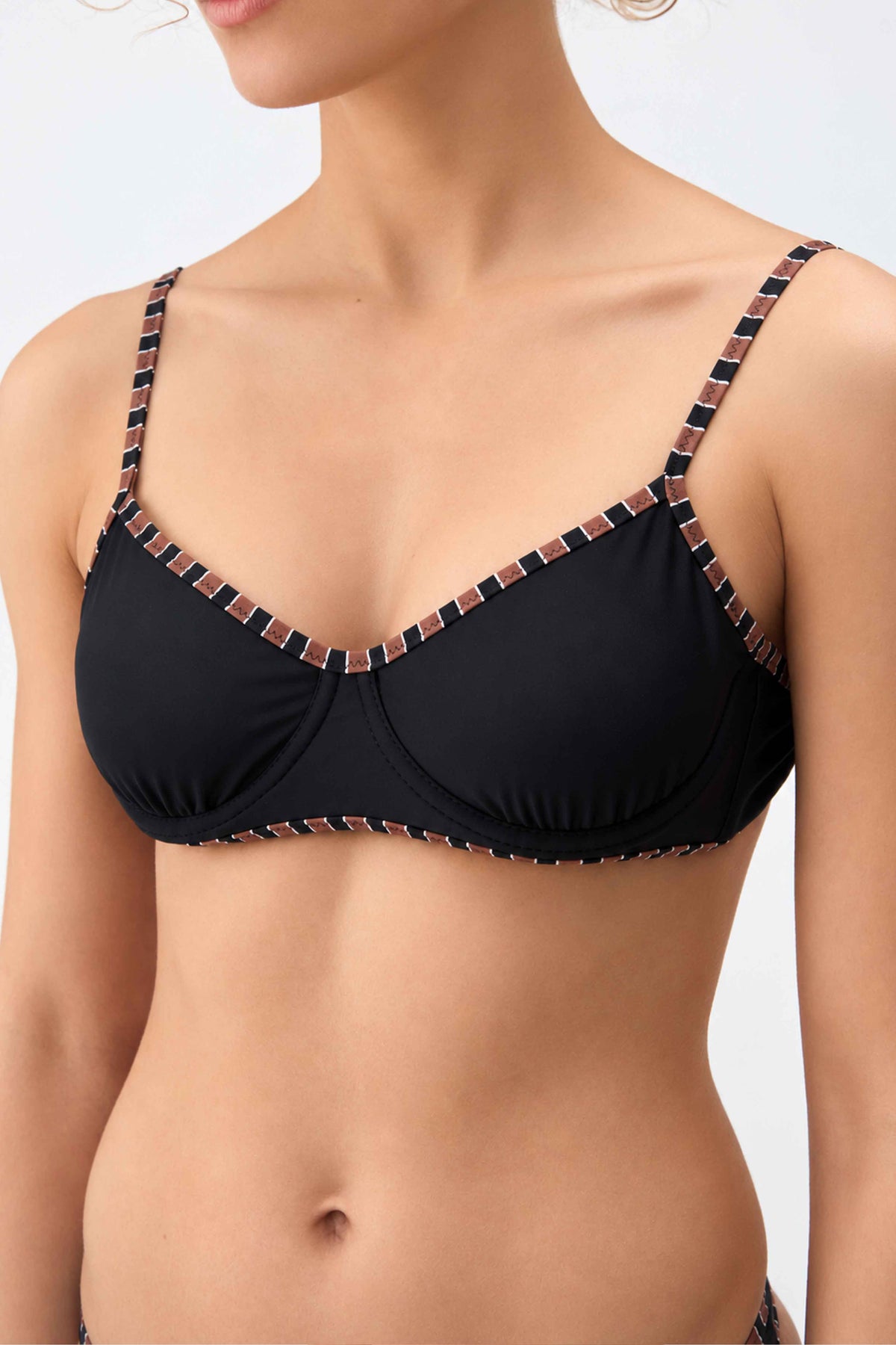 SOSTÉN CORSETERO